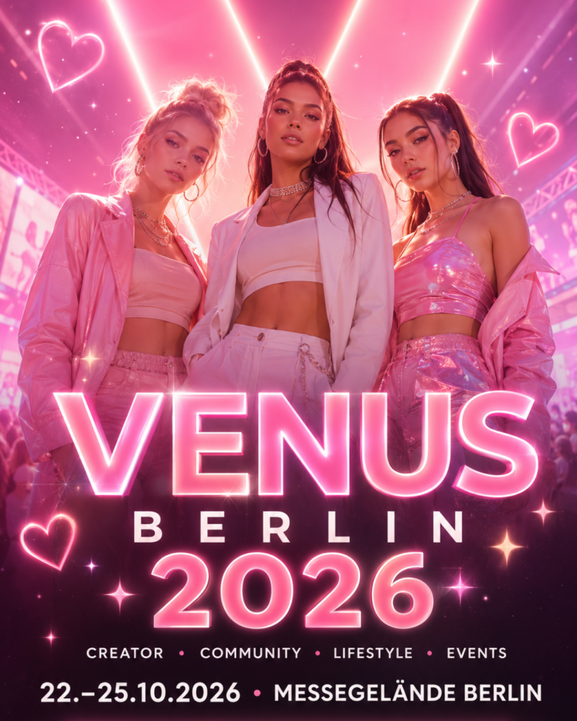 Glossy Eventbanner zur VENUS Berlin 2026 mit drei stilvollen Eventmodels vor einem leuchtenden Neon-V im modernen Creator- und Lifestyle-Festivalstil.